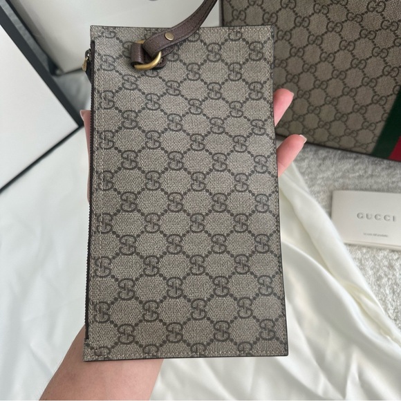 Gucci Ophidia GG tote with pouch! - Picture 13 of 16